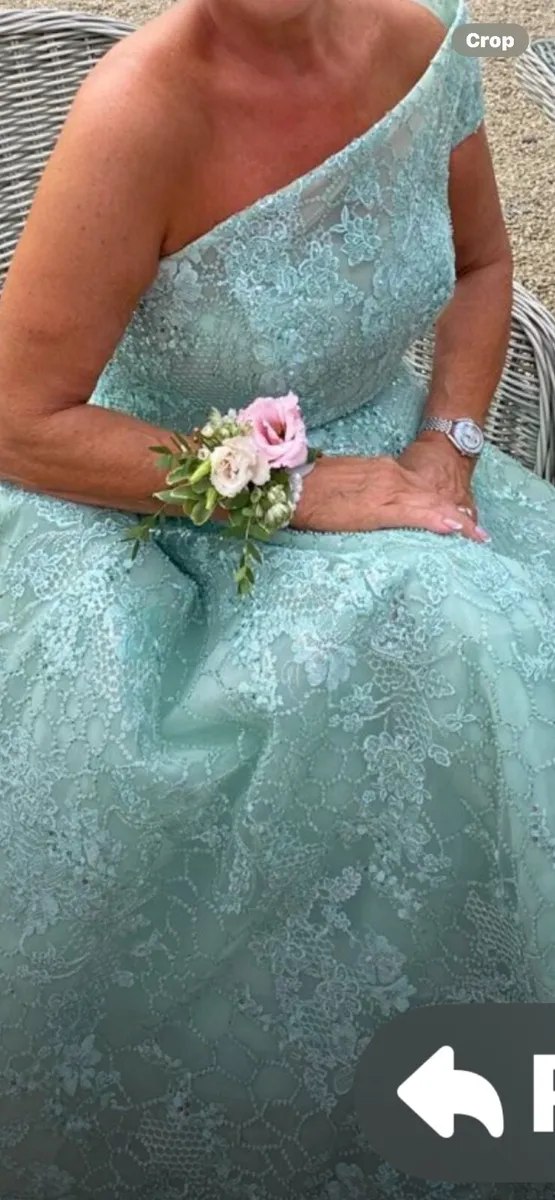 mother of the bride/groom - Image 1