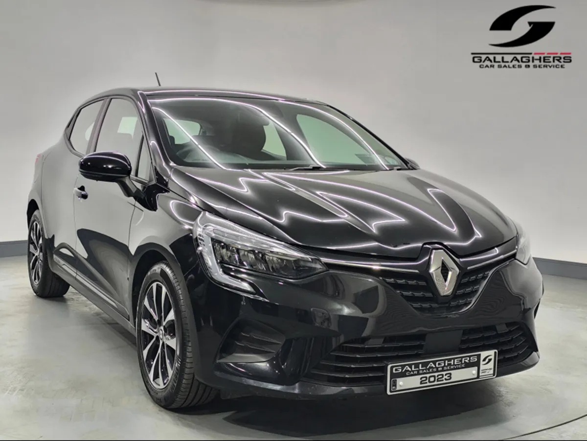 Renault Clio (231) EVOLUTION 1.0 PETROL - Image 1