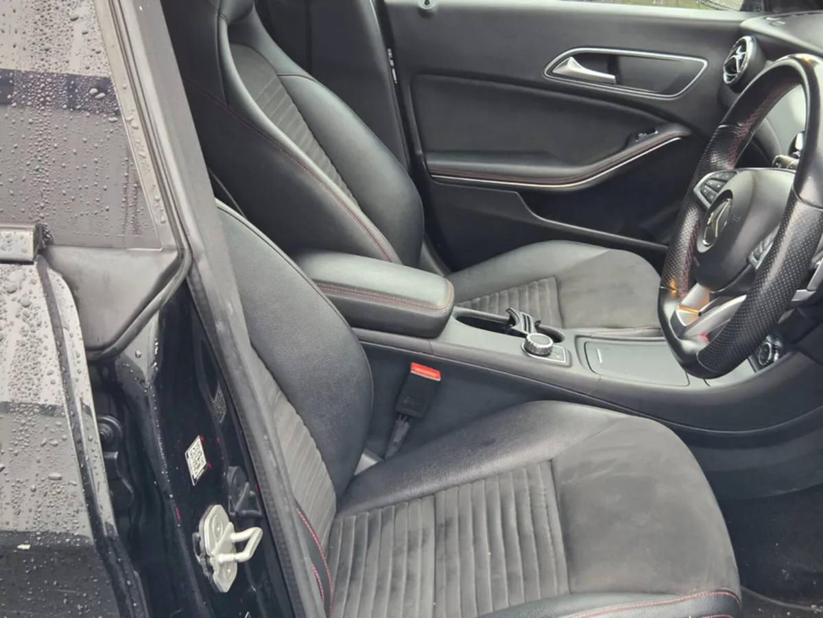 Mercedes-Benz CL-Class 200D AMG SPORT 4DR AUTO 200 - Image 4