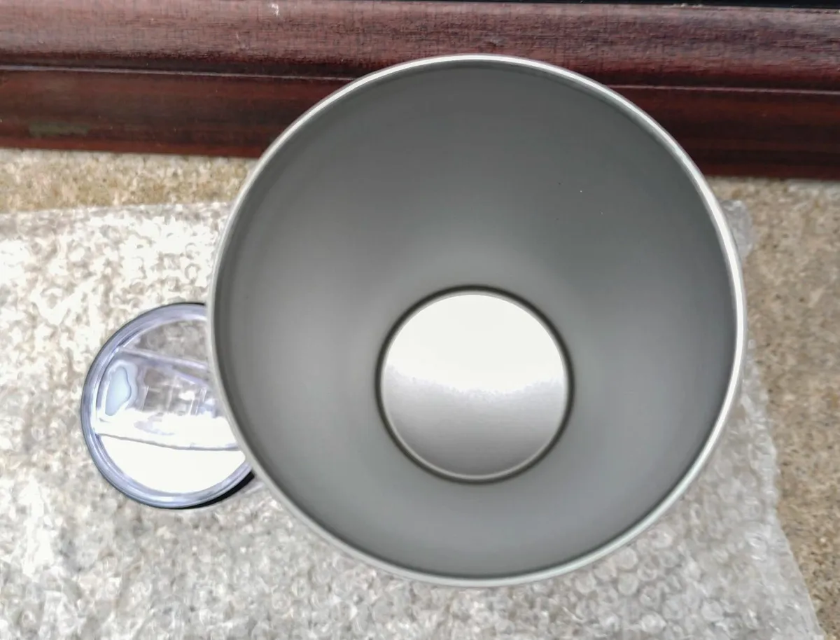 FANCY 20 oz DRINKS FLASK (BRAND NEW). - Image 4