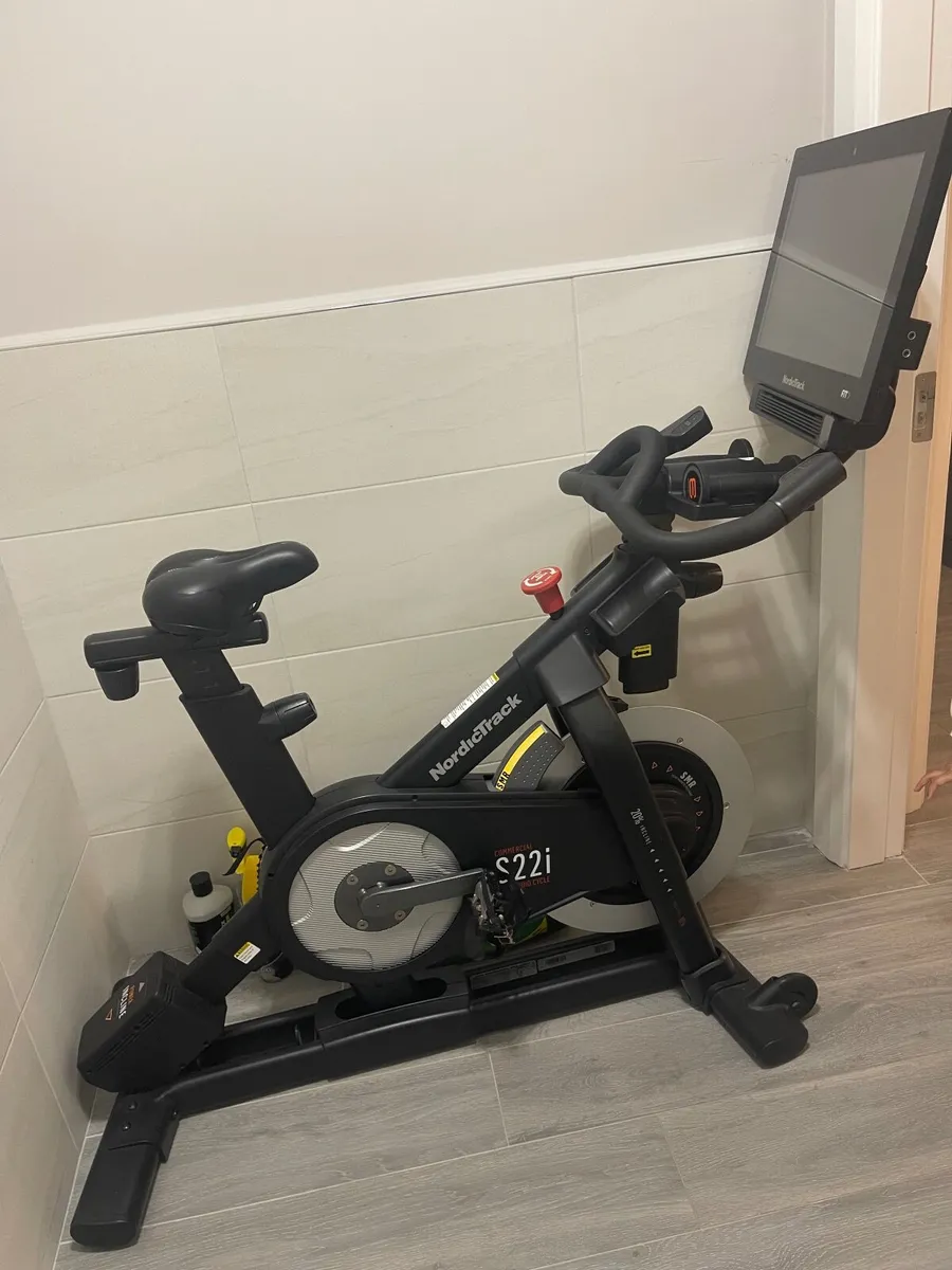 Exercise bike - Image 1