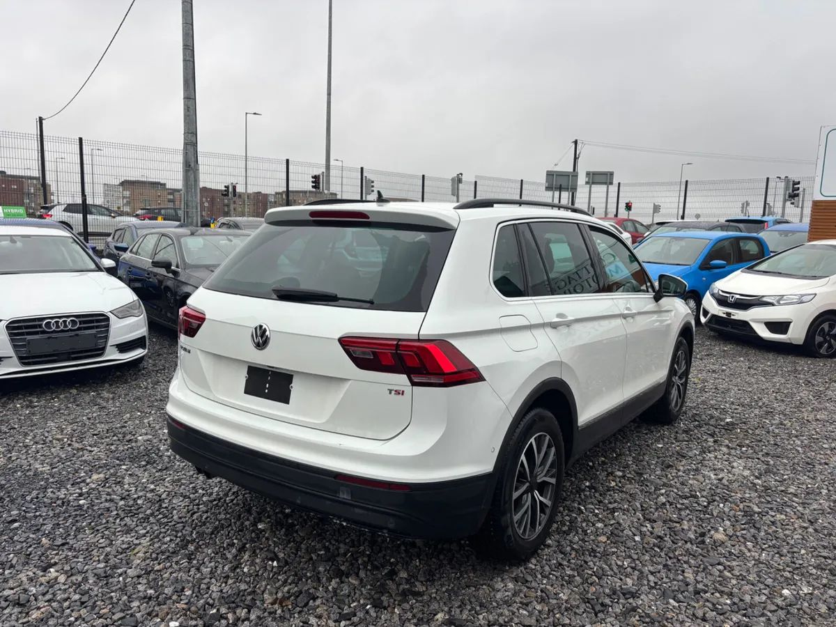 Volkswagen Tiguan - Image 4