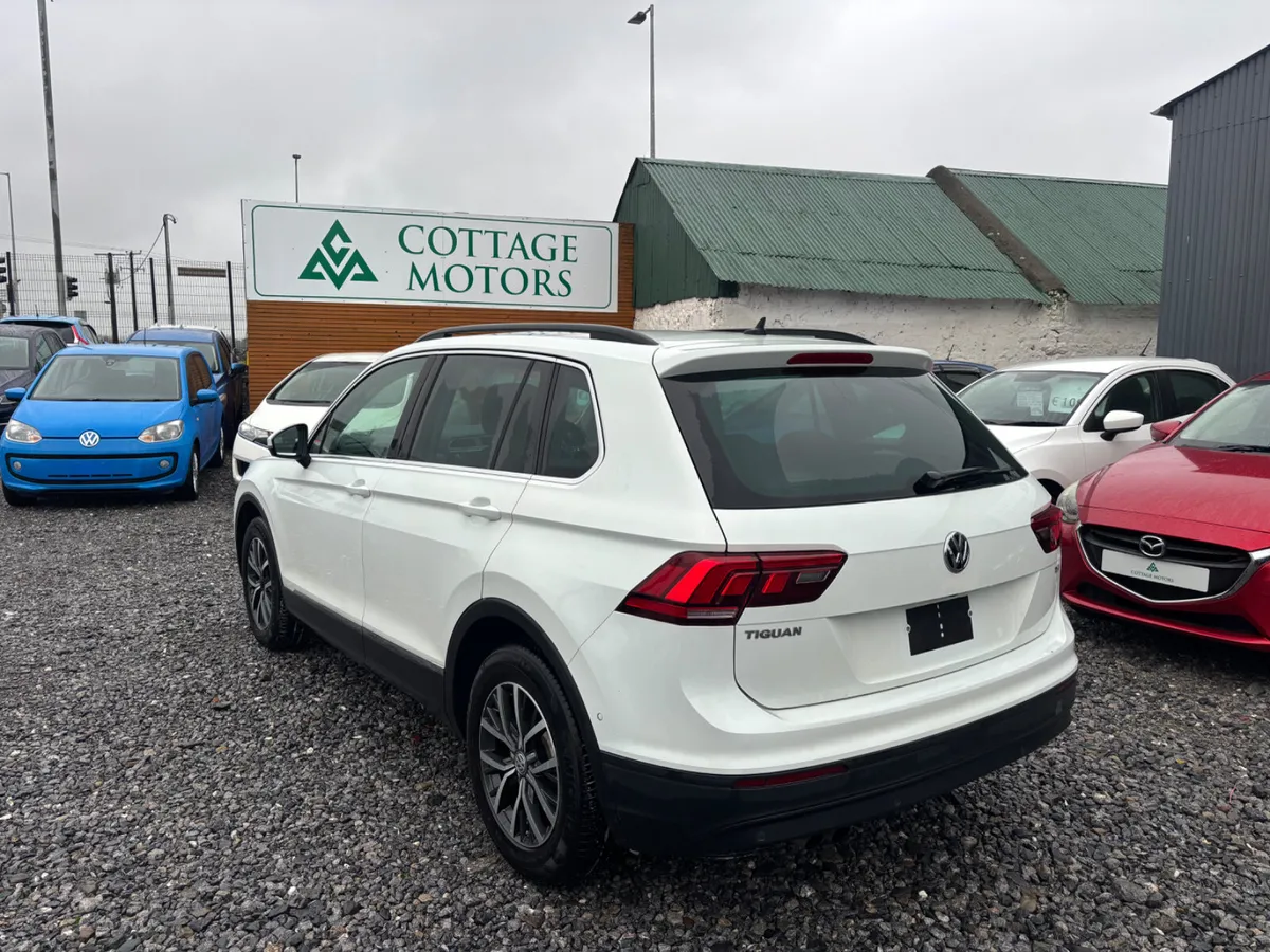 Volkswagen Tiguan - Image 3