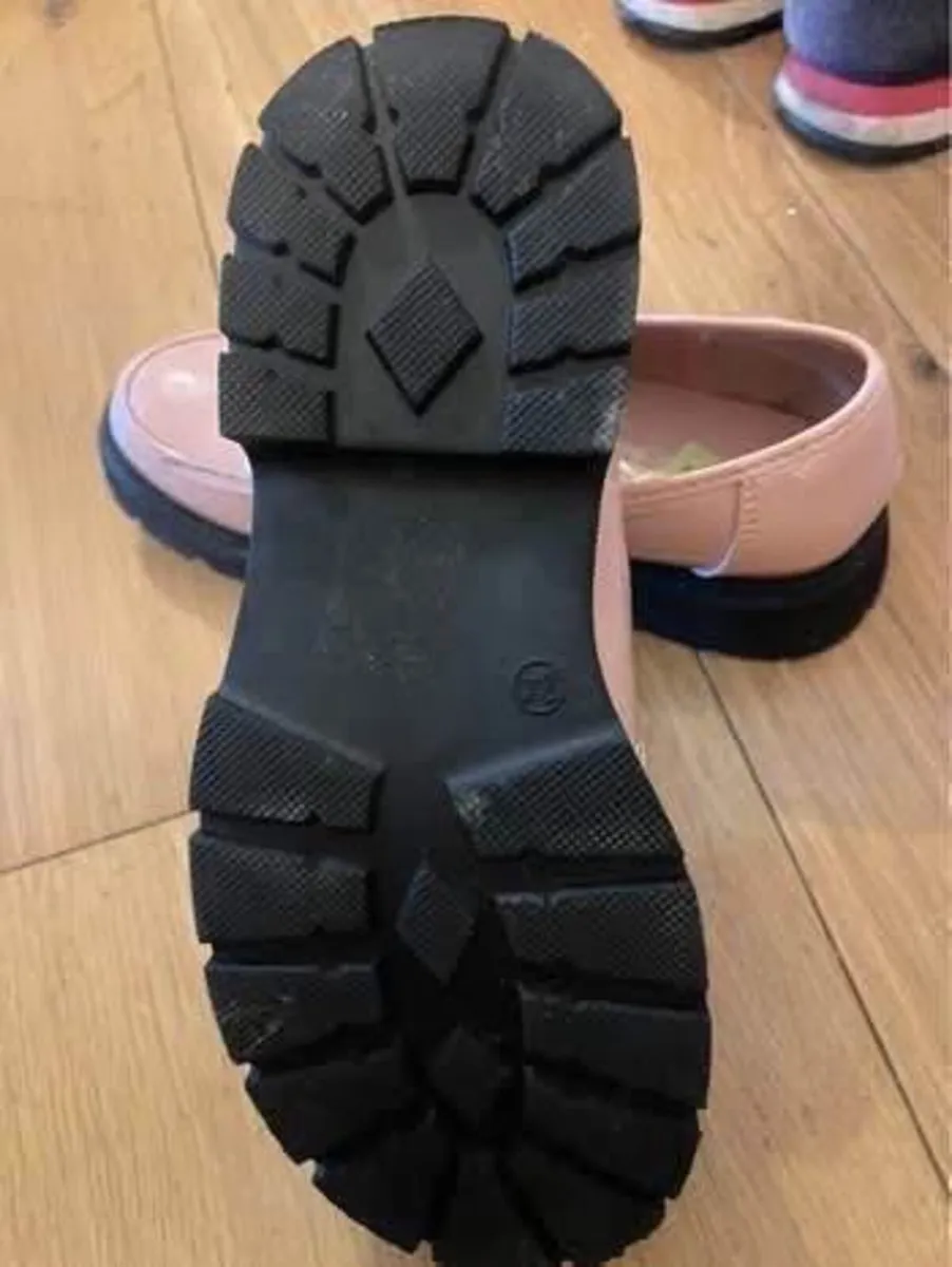 Girls shoes - Image 3