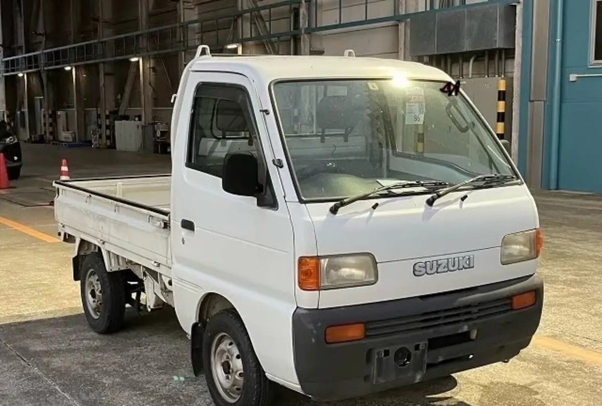 1995 Suzuki carry 4 wheel drive - Image 1