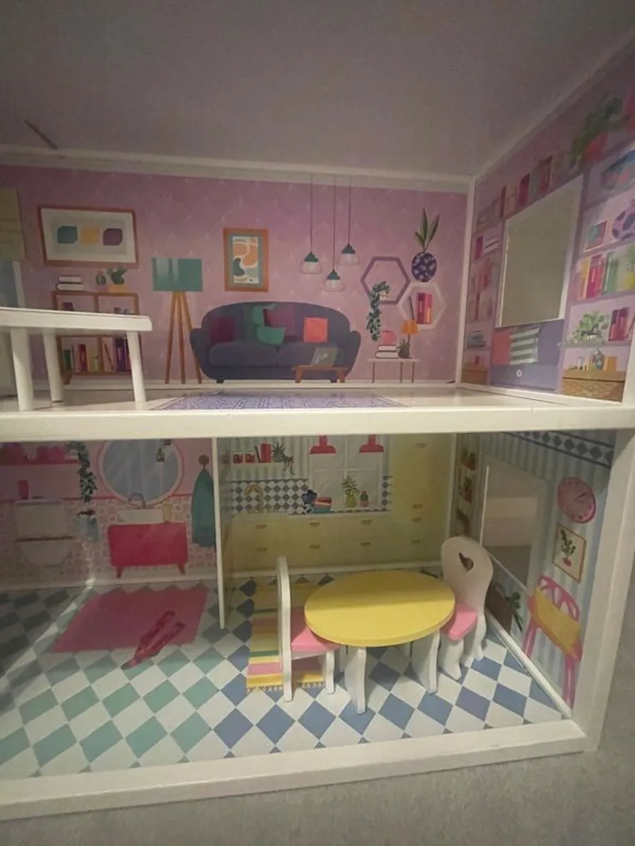 Sadie's Wooden Dollhouse - Image 2