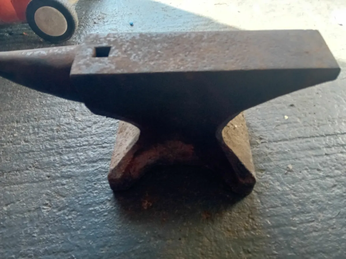 Anvil - Image 4