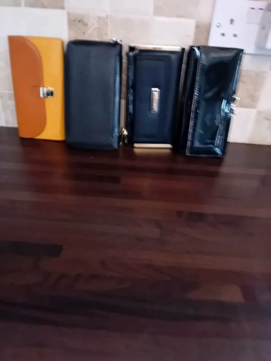 LADIES PURSES ALL NEW - Image 4