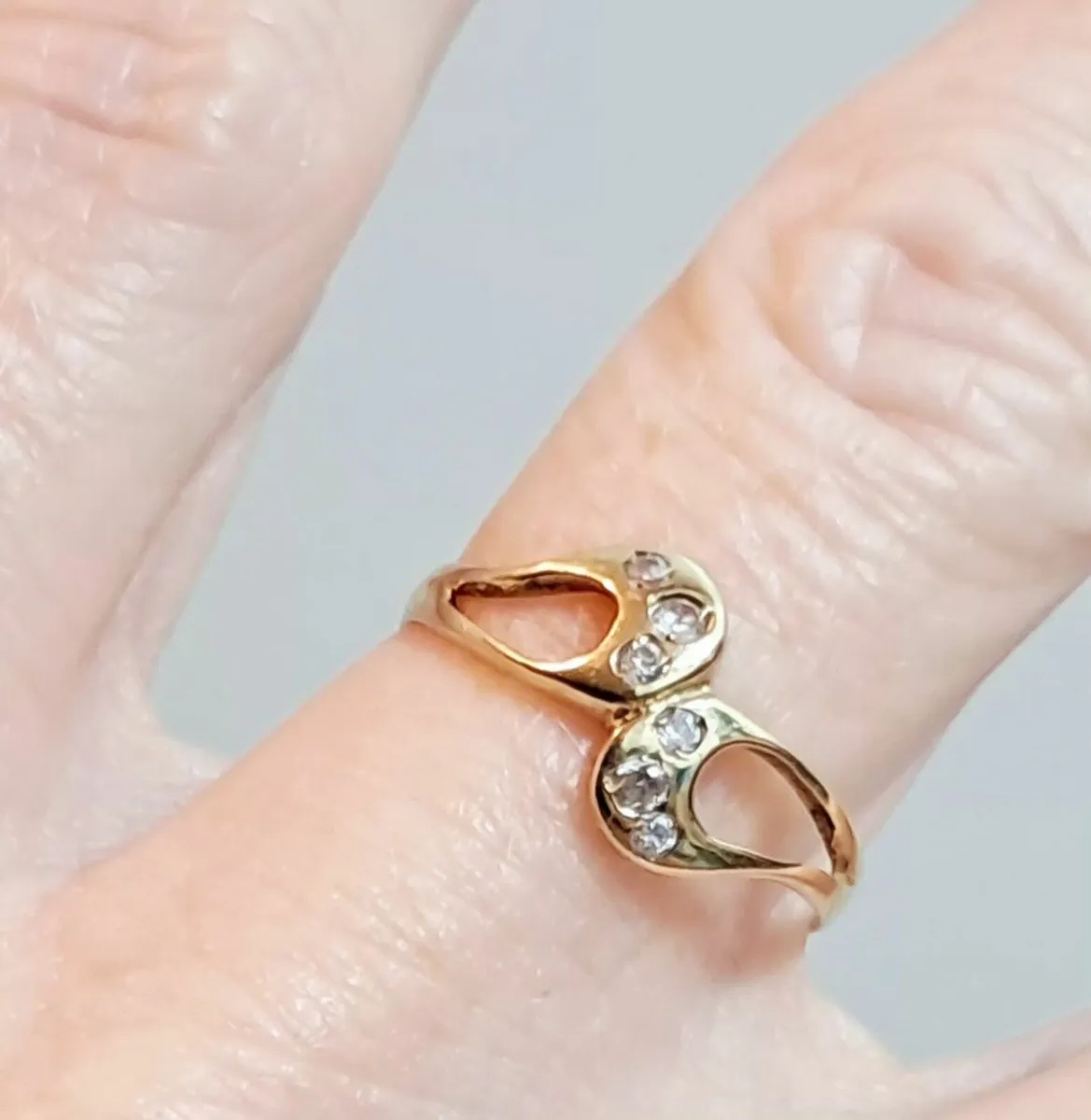 9ct Gold Ring, Size M - Image 3