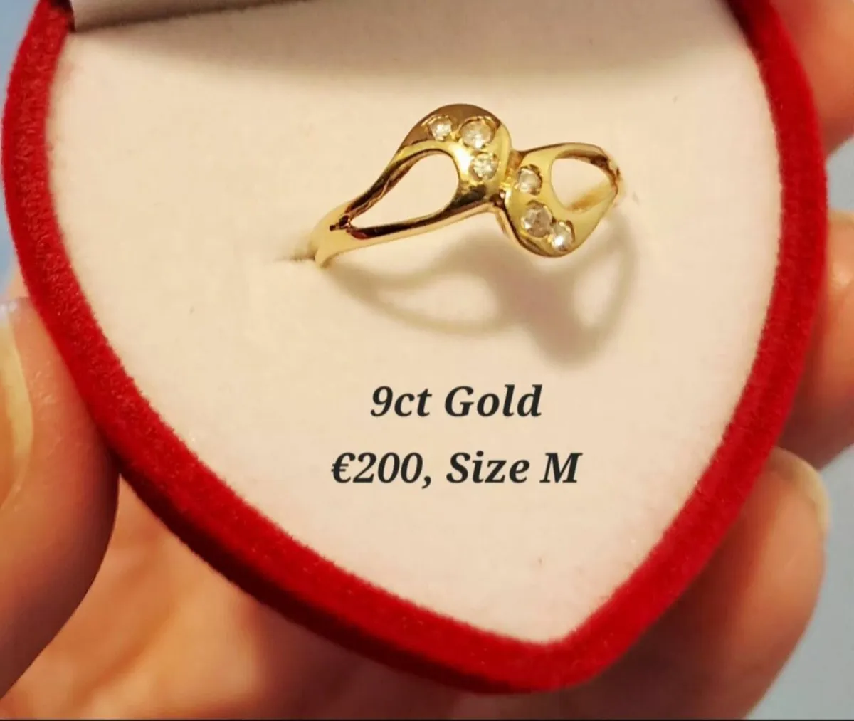 9ct Gold Ring, Size M - Image 1
