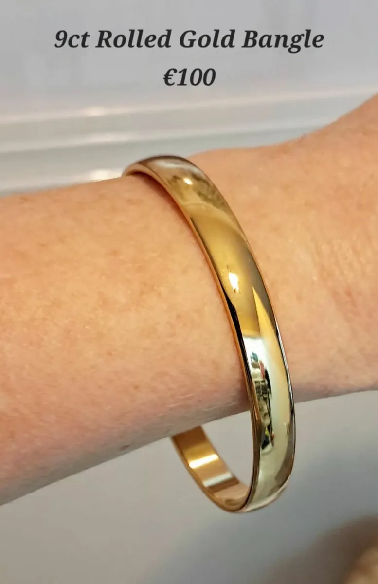 9ct rolled gold bangle - Image 1