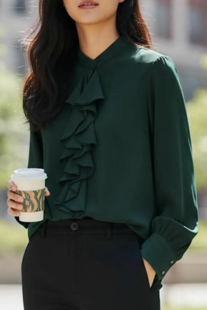 Blouse one sz fits 10/14...28e - Image 1