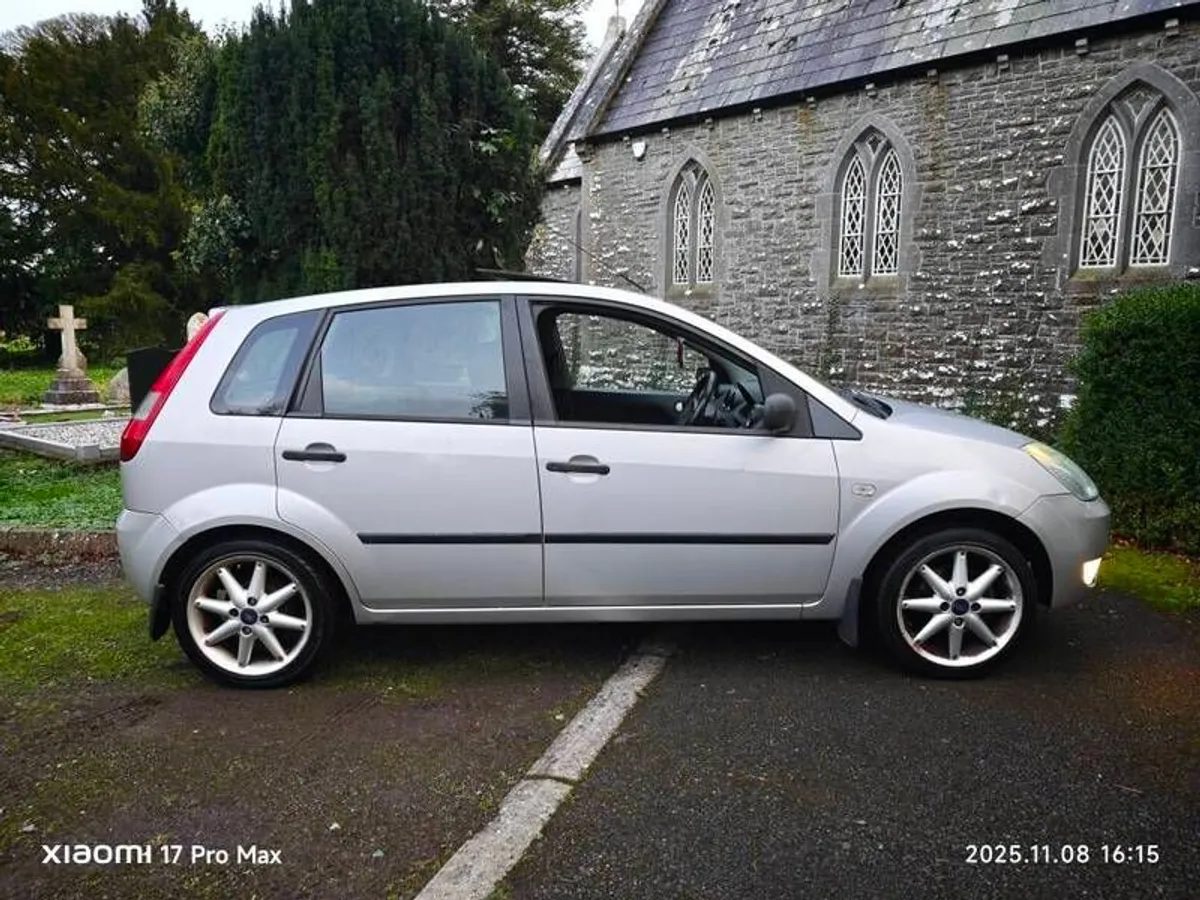 2005 Ford Fiesta (Tax 12/25 NCT 05/26) - Image 2