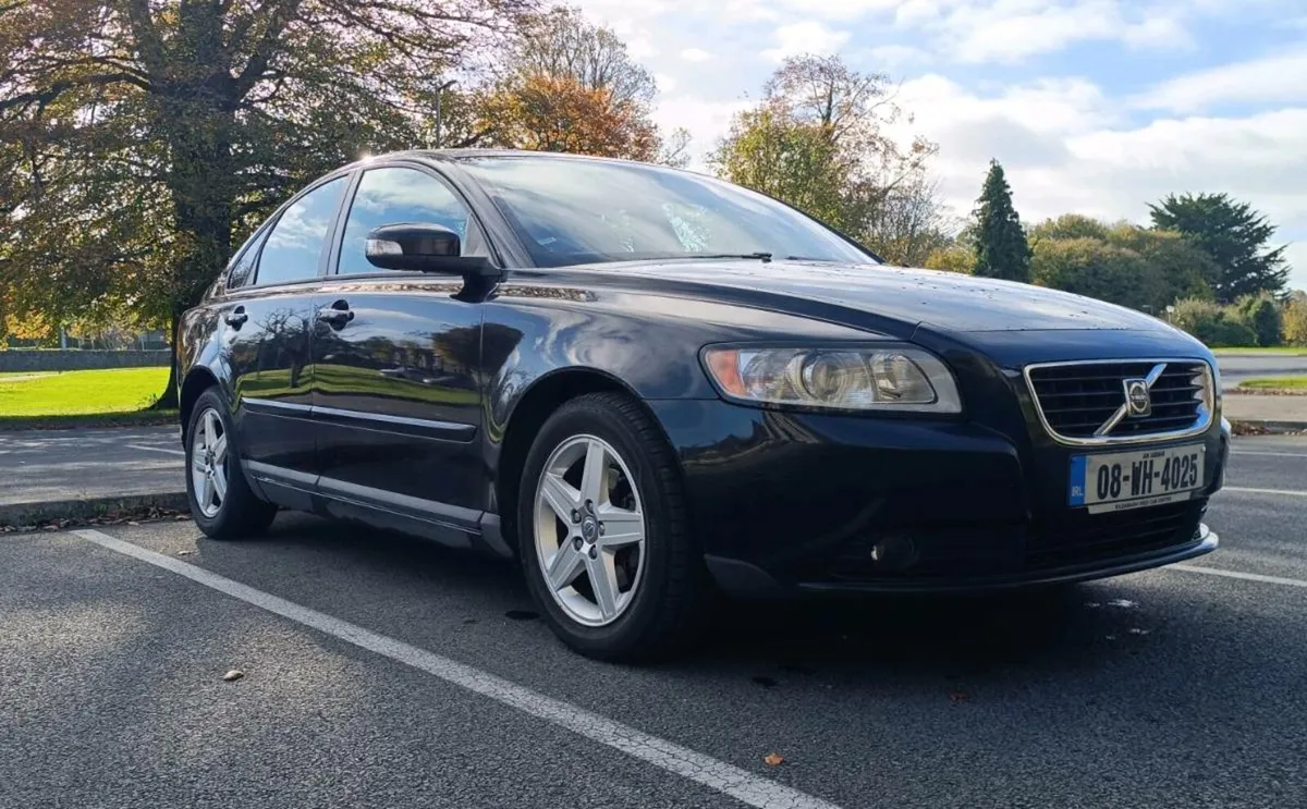 Volvo S40 2008 - Image 1