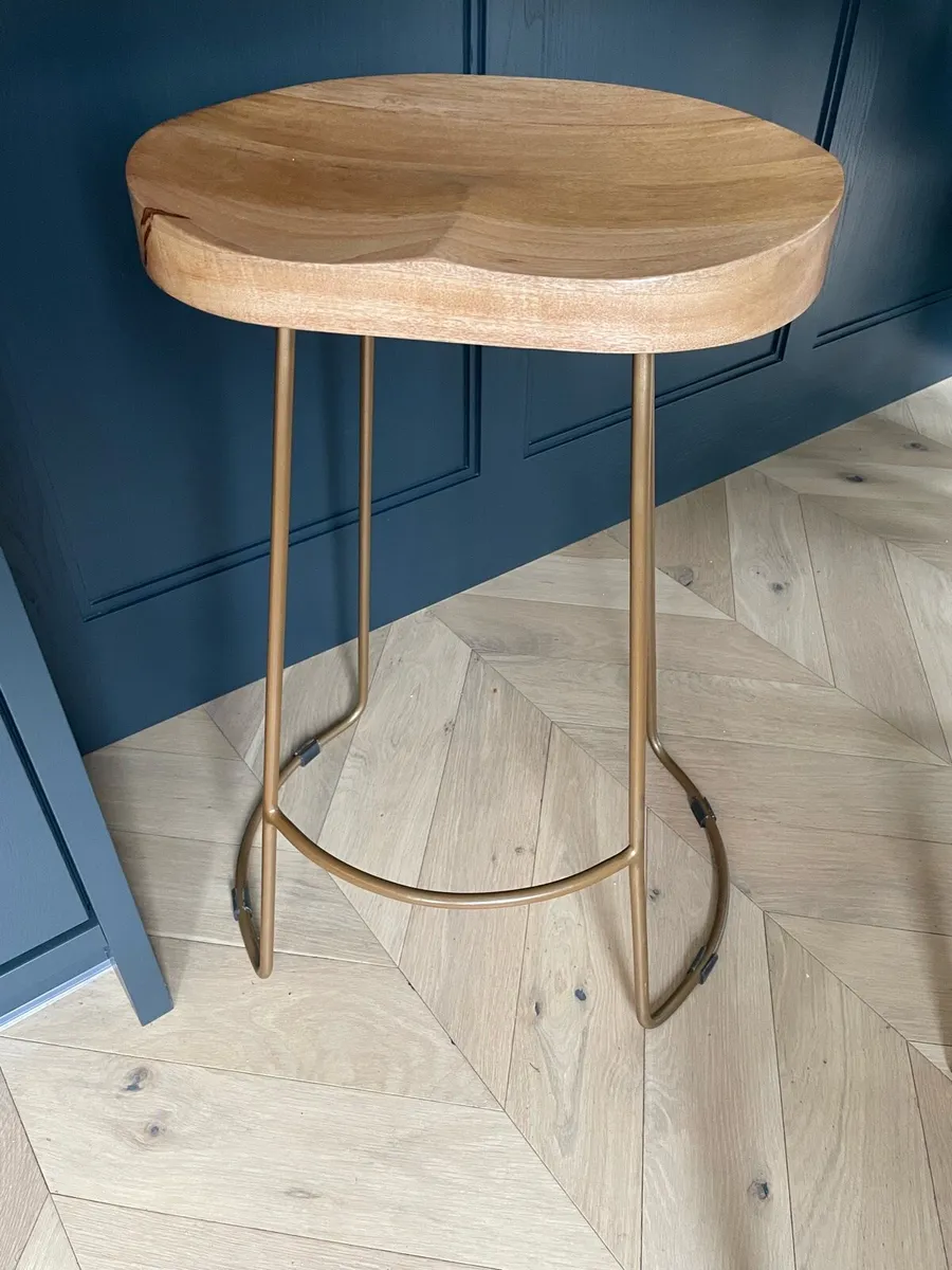 Bar stools x 3 - Image 1
