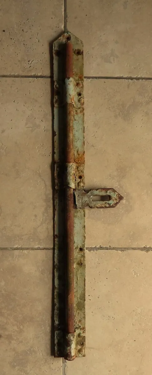 Large Vintage Heavy Duty Cast Iron Door Bolt - Image 3