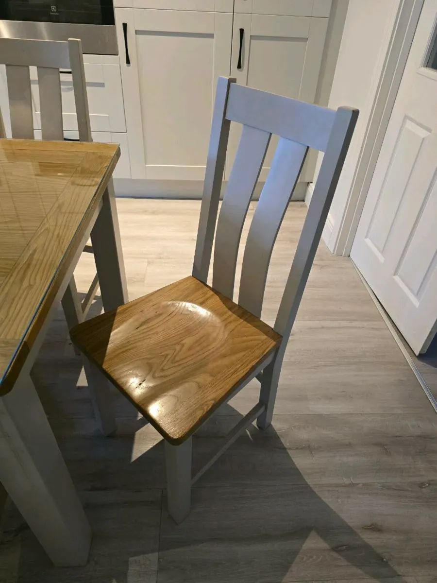 Dining Table and Chairs - Image 3