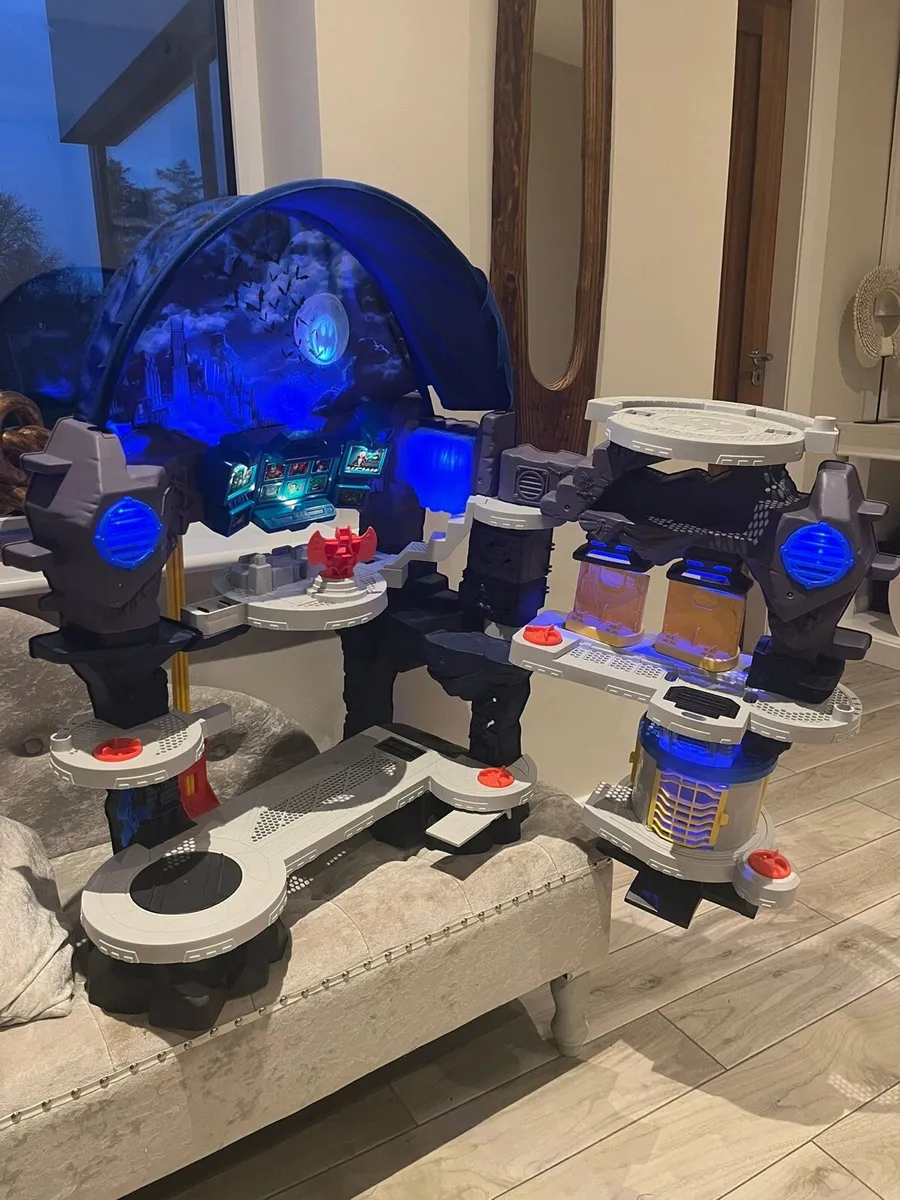 Fisher-Price Imaginext DC Super Friends Playset - Image 3