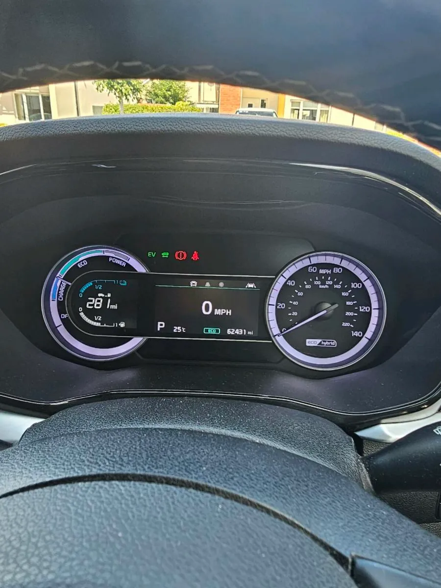 Kia Niro 192 hybrid 1.6 petrol - Image 3