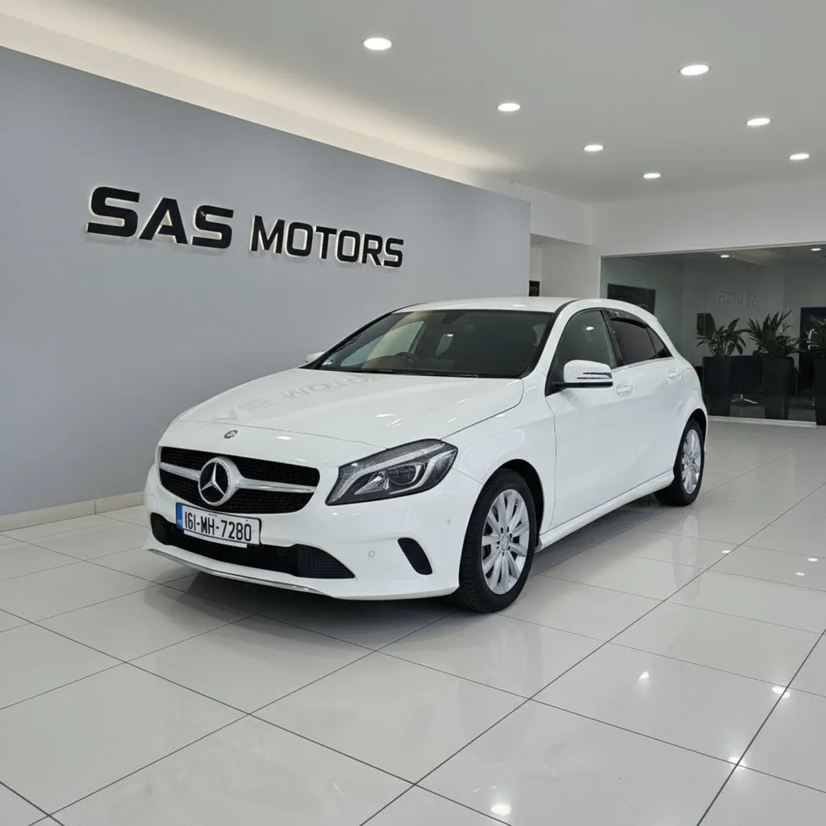 Mercedes-Benz A180 Automatic 2016 Cruise - Image 1