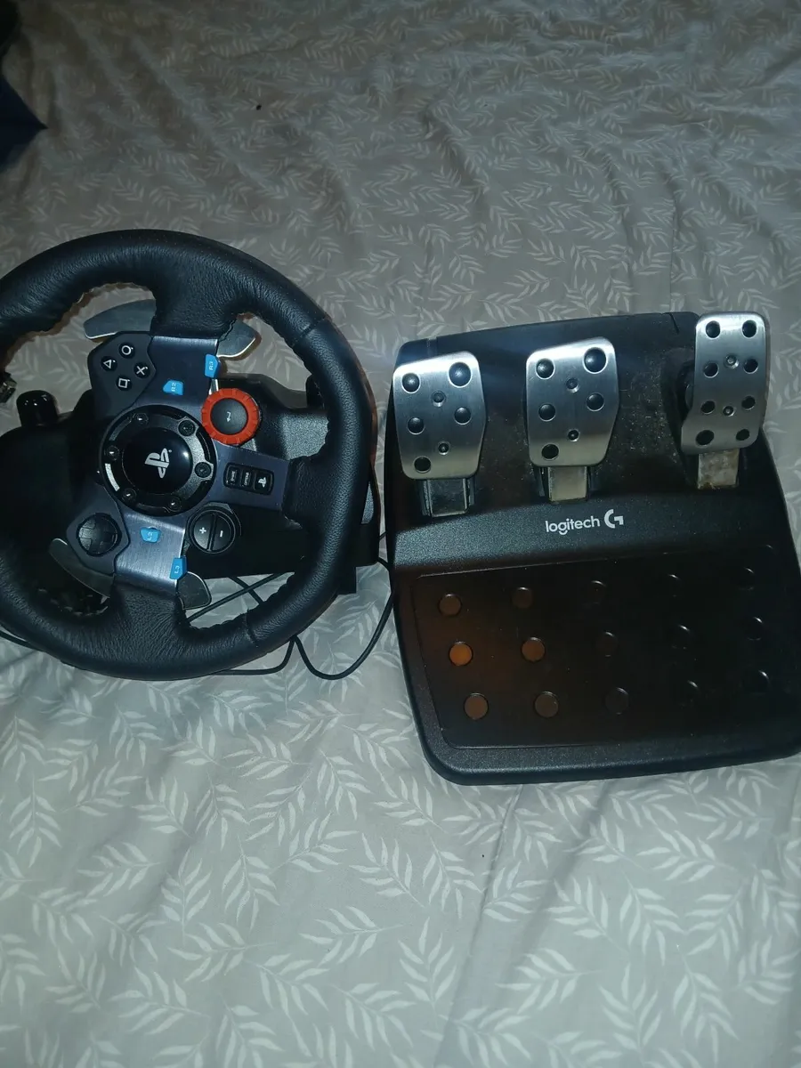 PlayStation steering wheel - Image 1