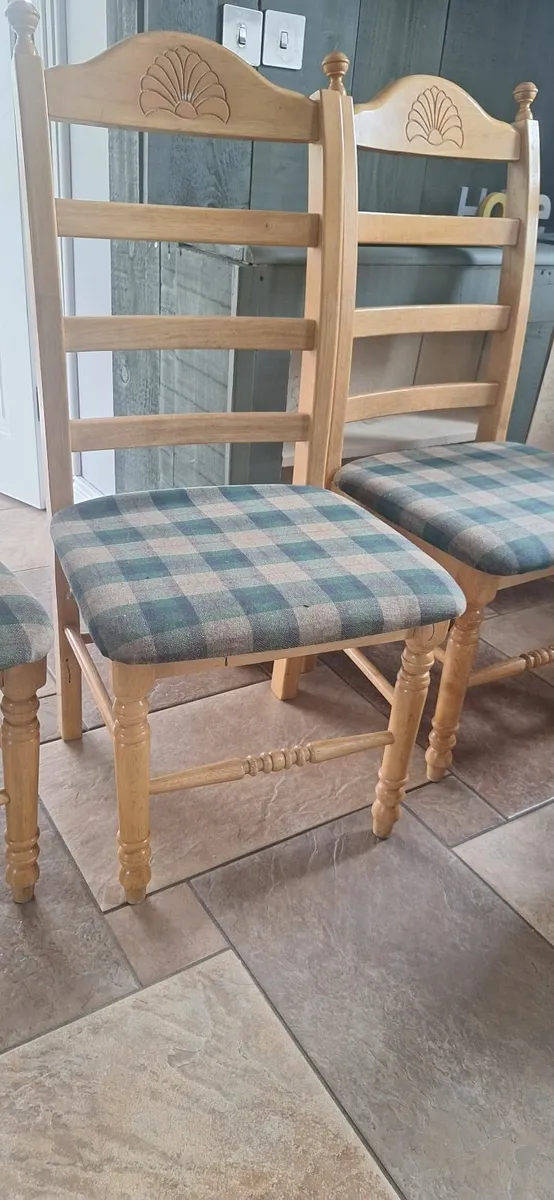 Kitchen table chairs x 6 - Image 3