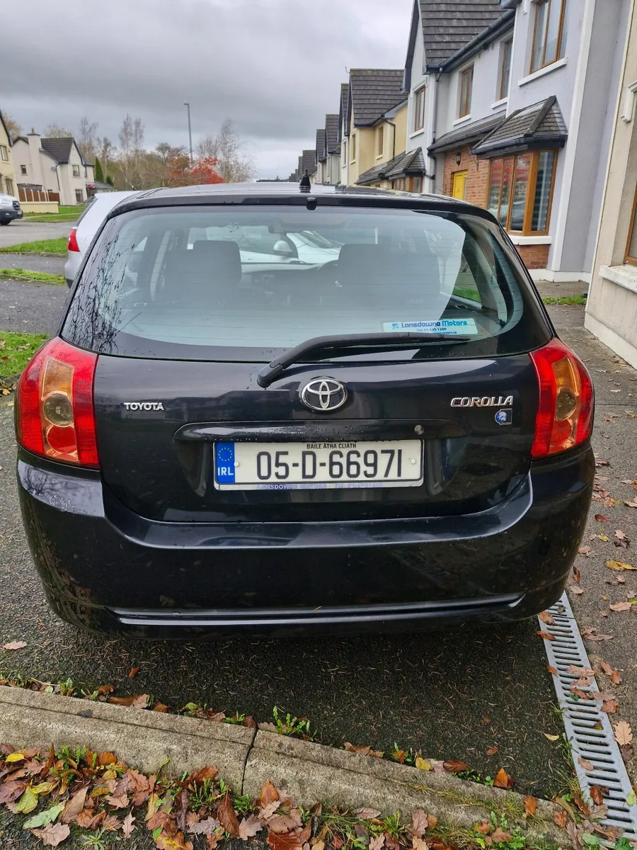 Toyota Corolla 2005 - Image 2