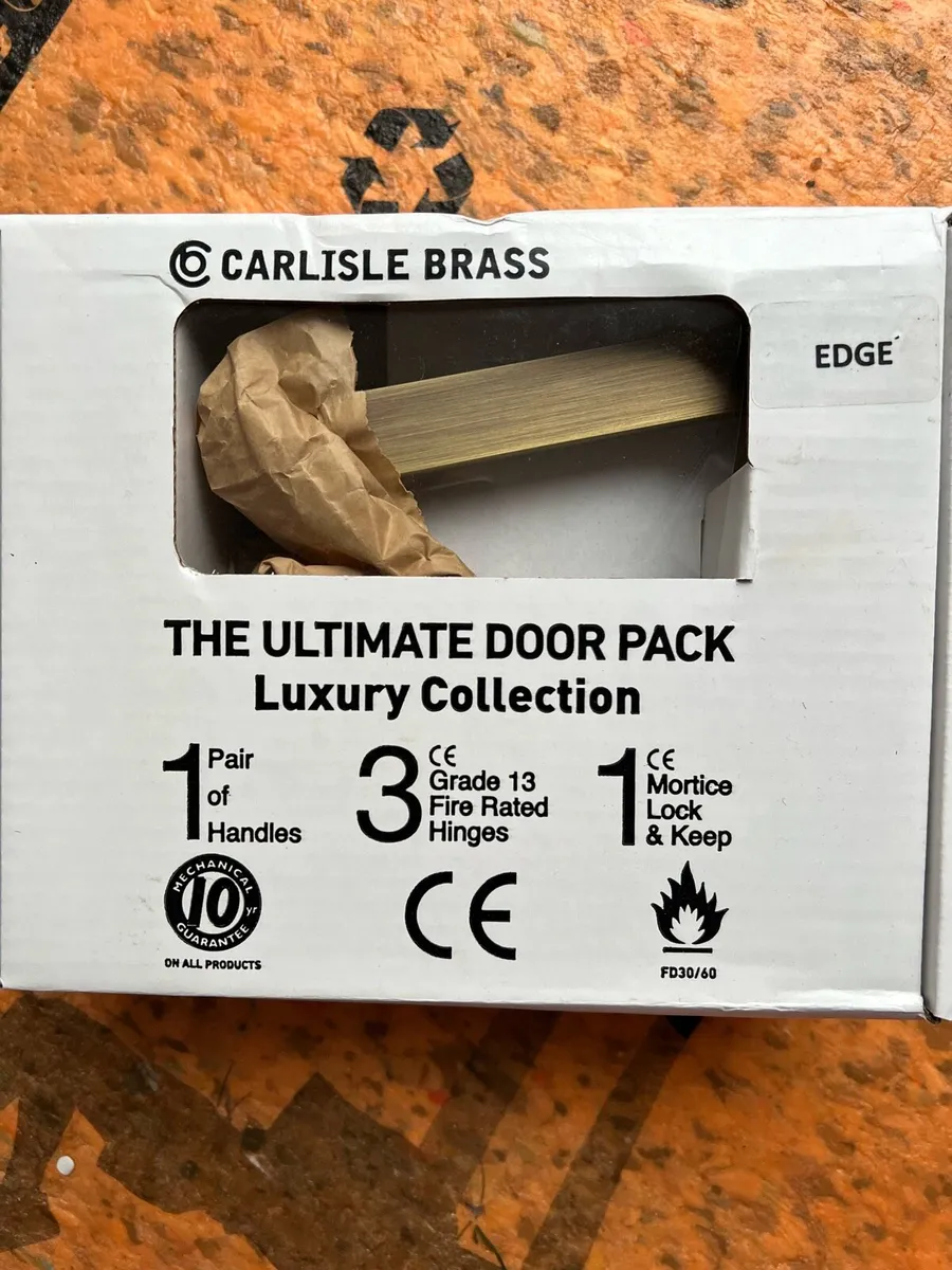 Bronze handles - Image 2