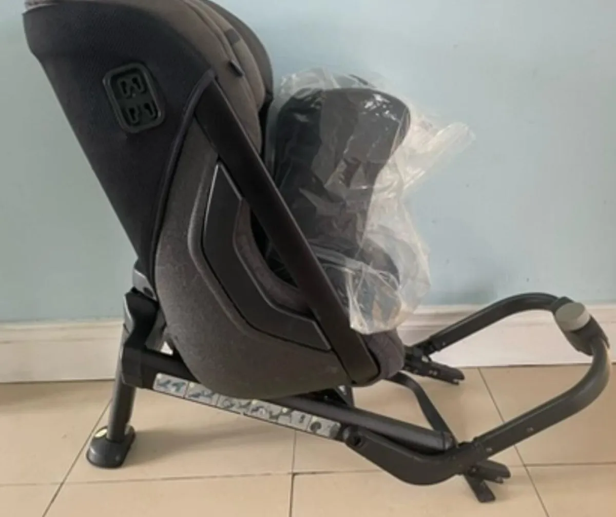 Ax kid one (baby car seat 6months to 7 years) - Image 3