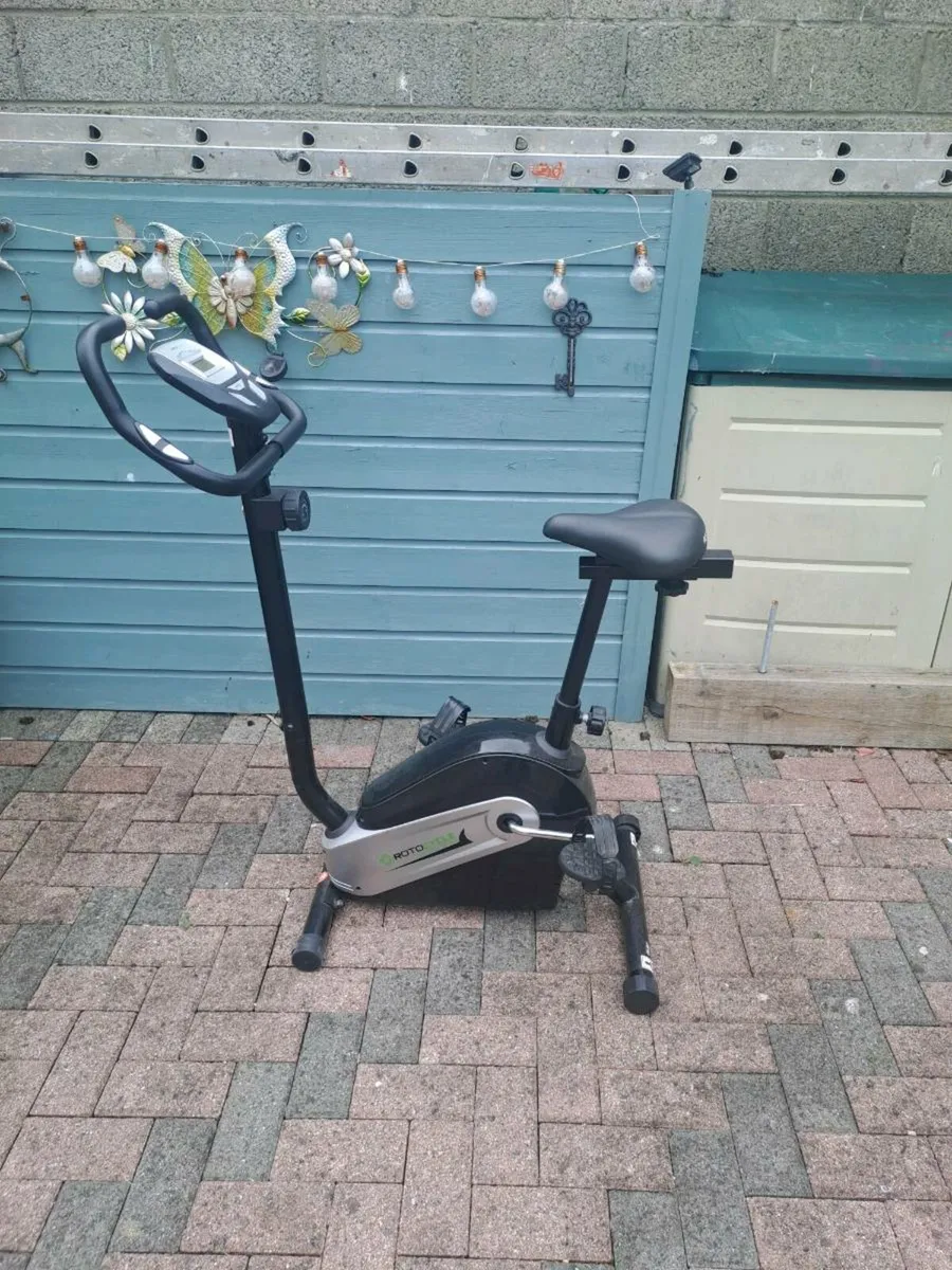 Exercise bike - Image 3