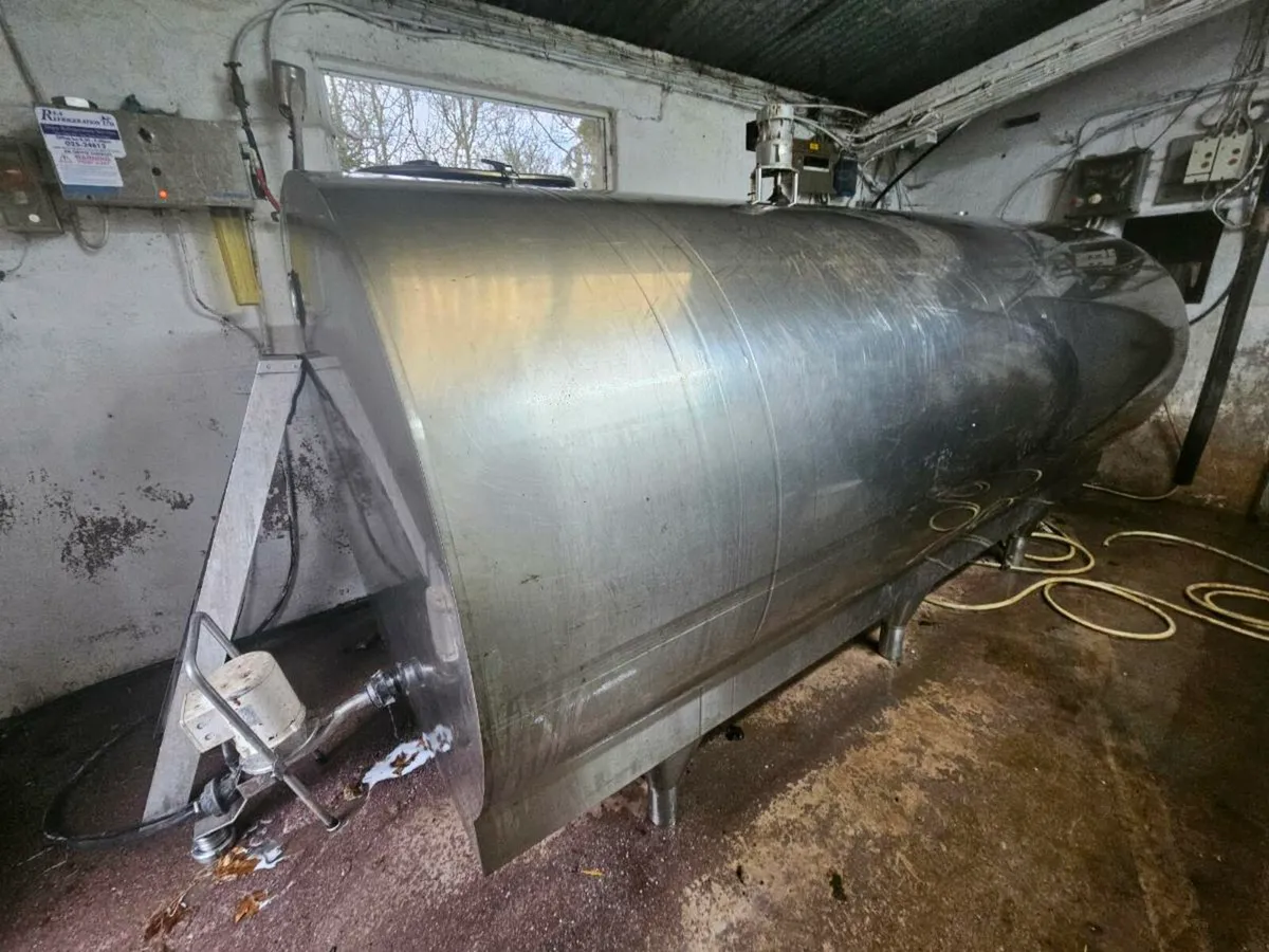 Single milking machine. 10 unit delaval parlor - Image 1