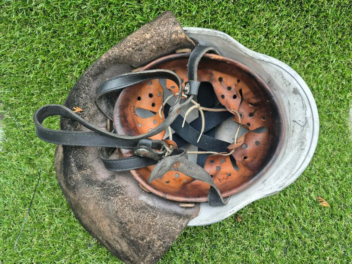 Vintage German firefighter helmet - Image 2