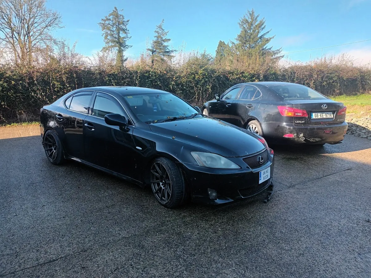 Lexus is 220d  breaking - Image 3