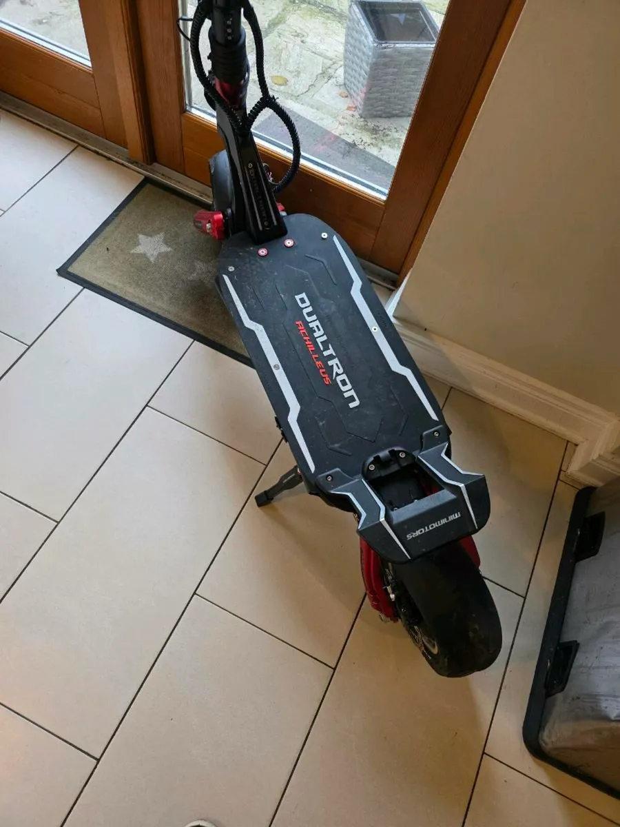 Dualtron Achilleus Electric Scooter 35Ah LG (2024 - Image 1
