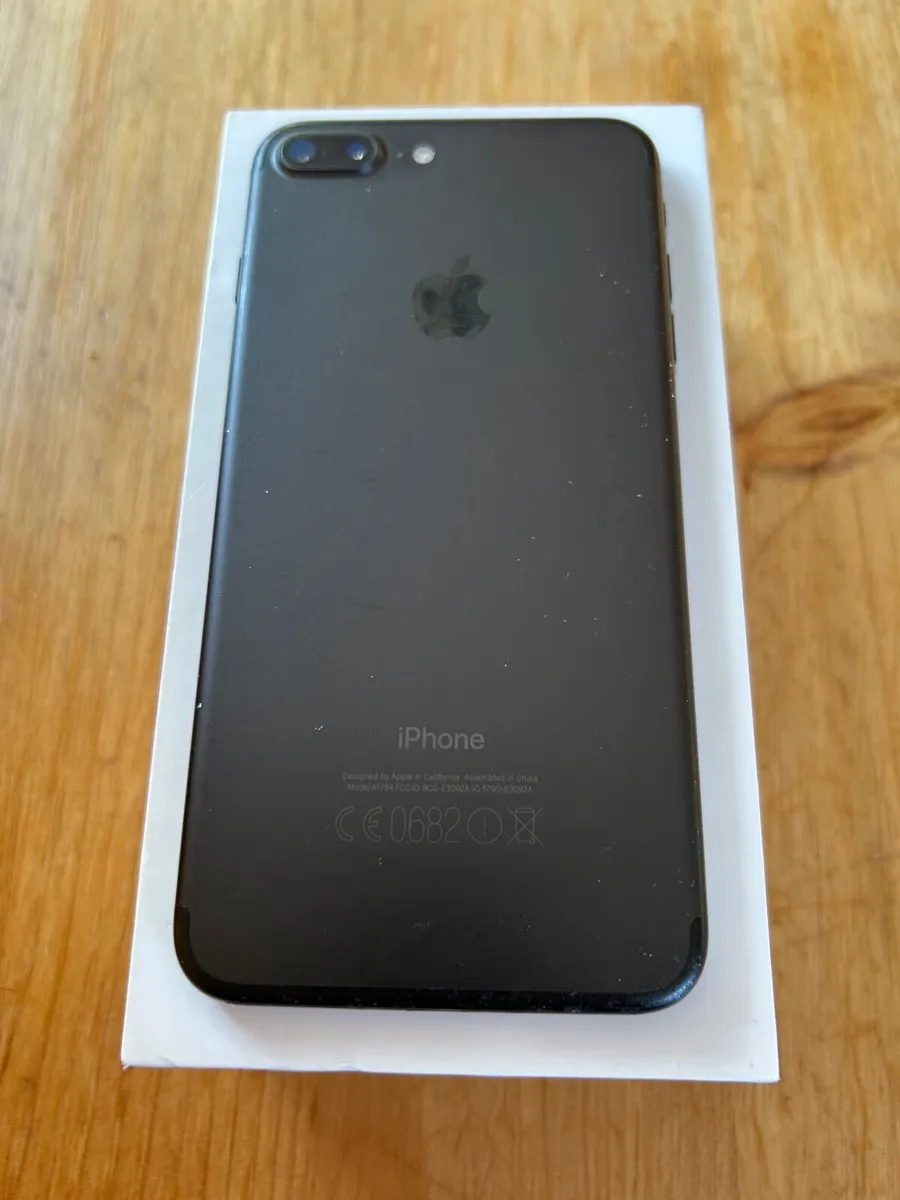 Apple iPhone 7 Plus 128GB - Image 2