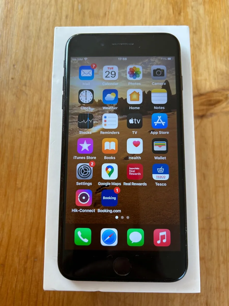 Apple iPhone 7 Plus 128GB - Image 1