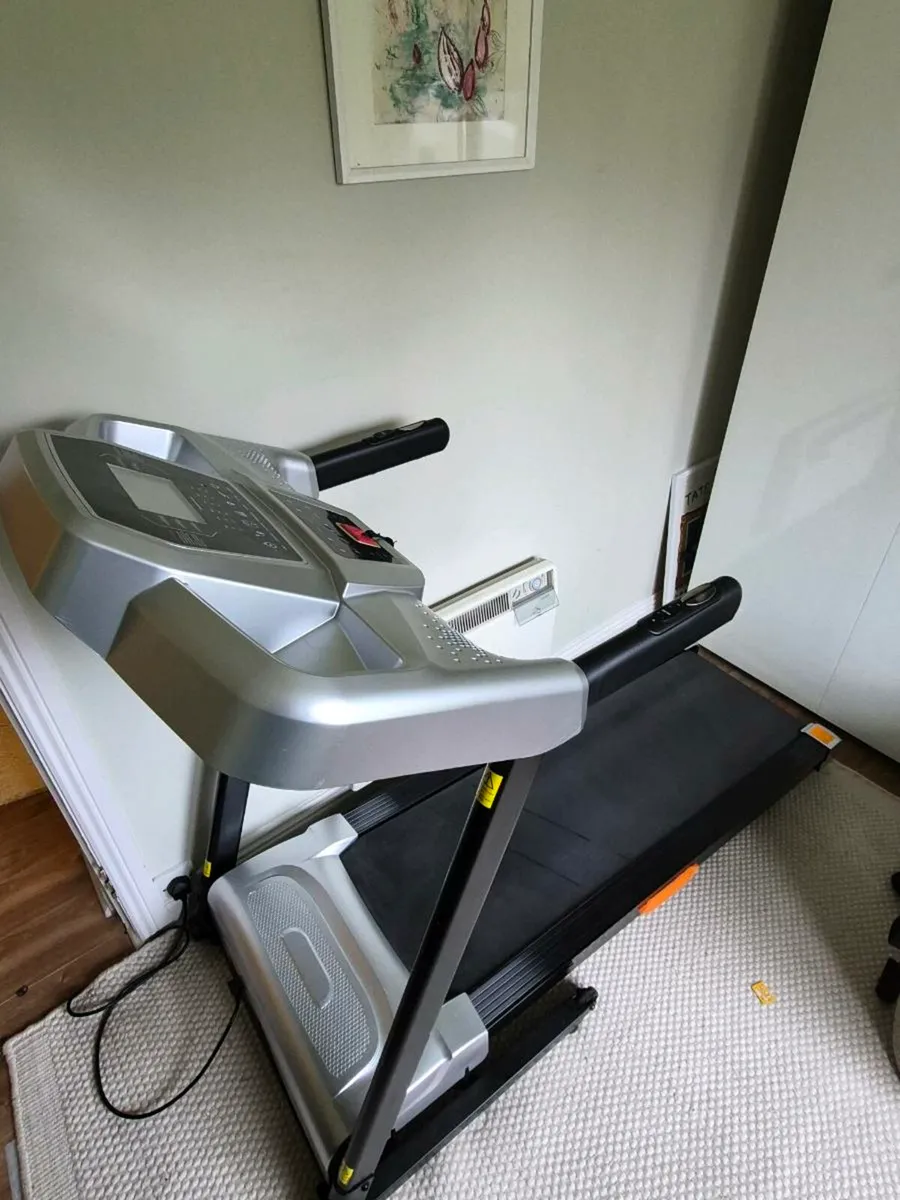 Treadmill - Image 1