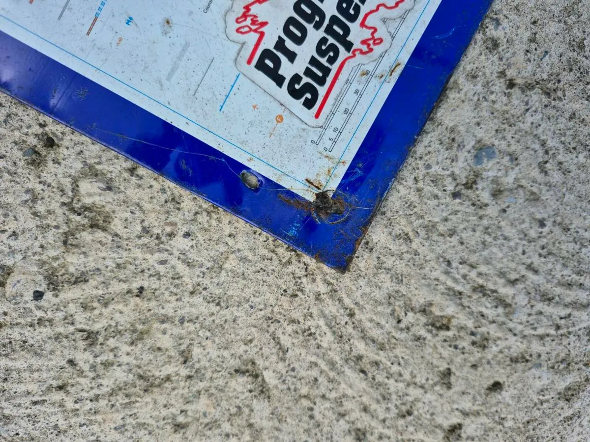 Metal good year sign - Image 1