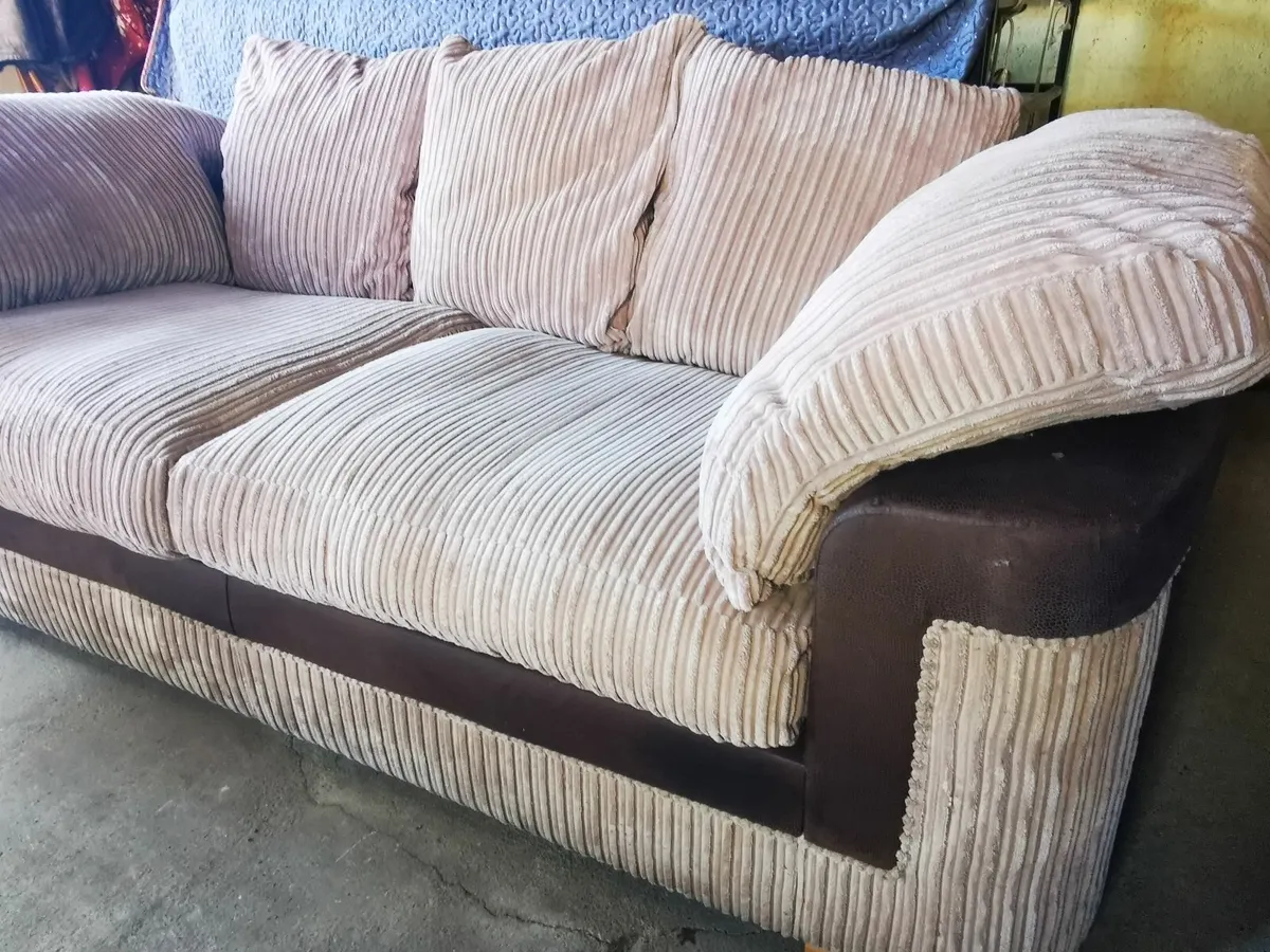 Gorgeous Sofa - Image 2