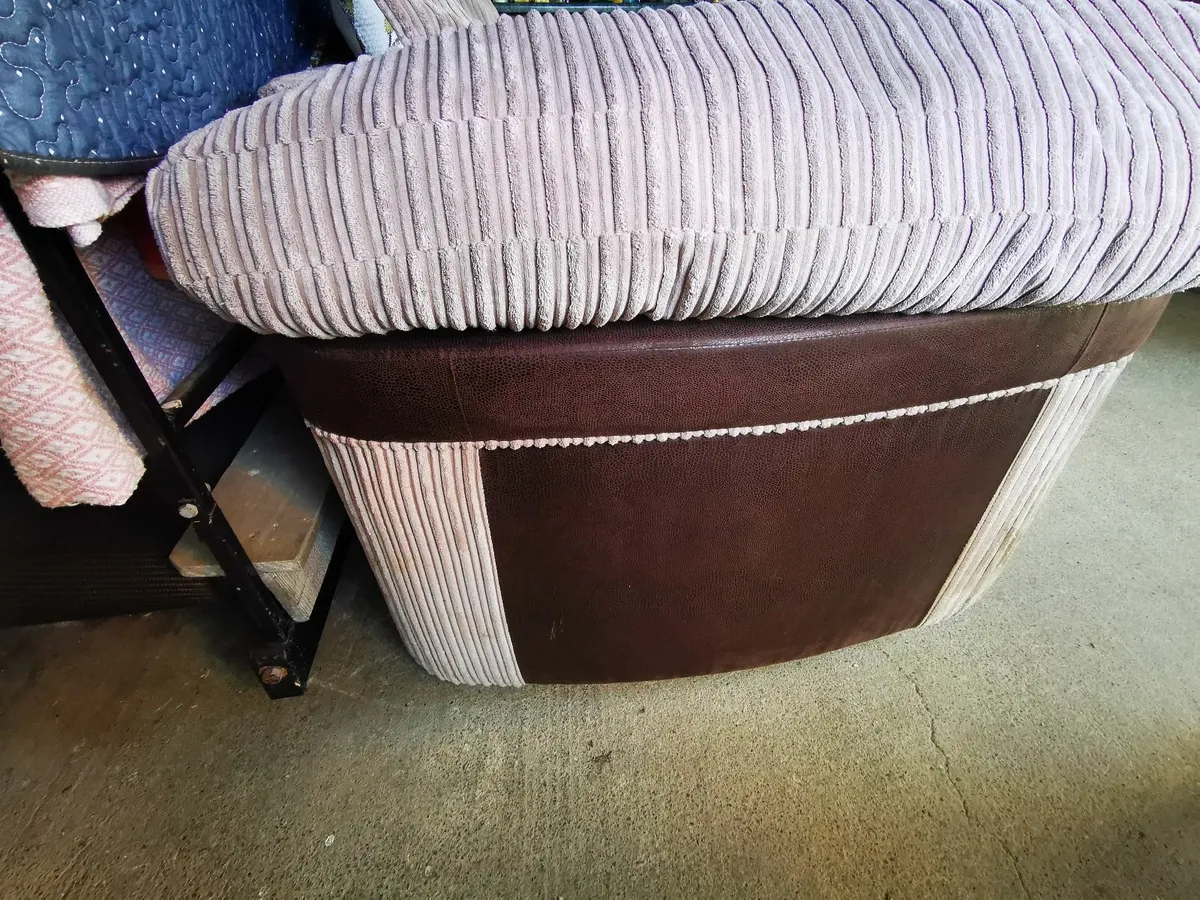 Gorgeous Sofa - Image 3