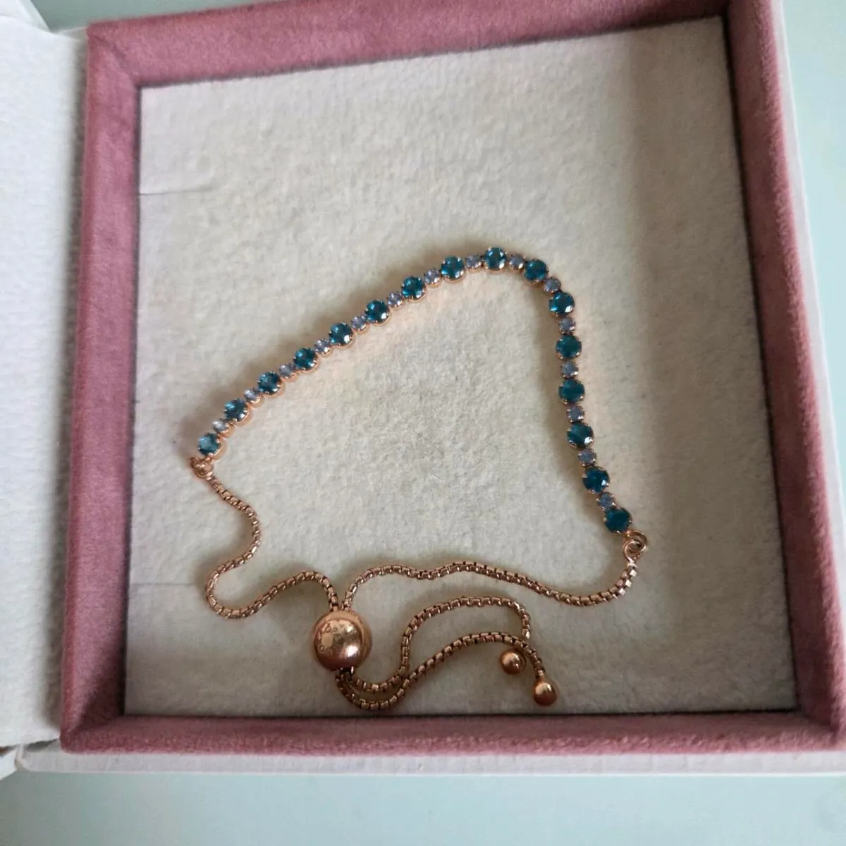 Pandora bracelet rose gold stones sparkling green - Image 3