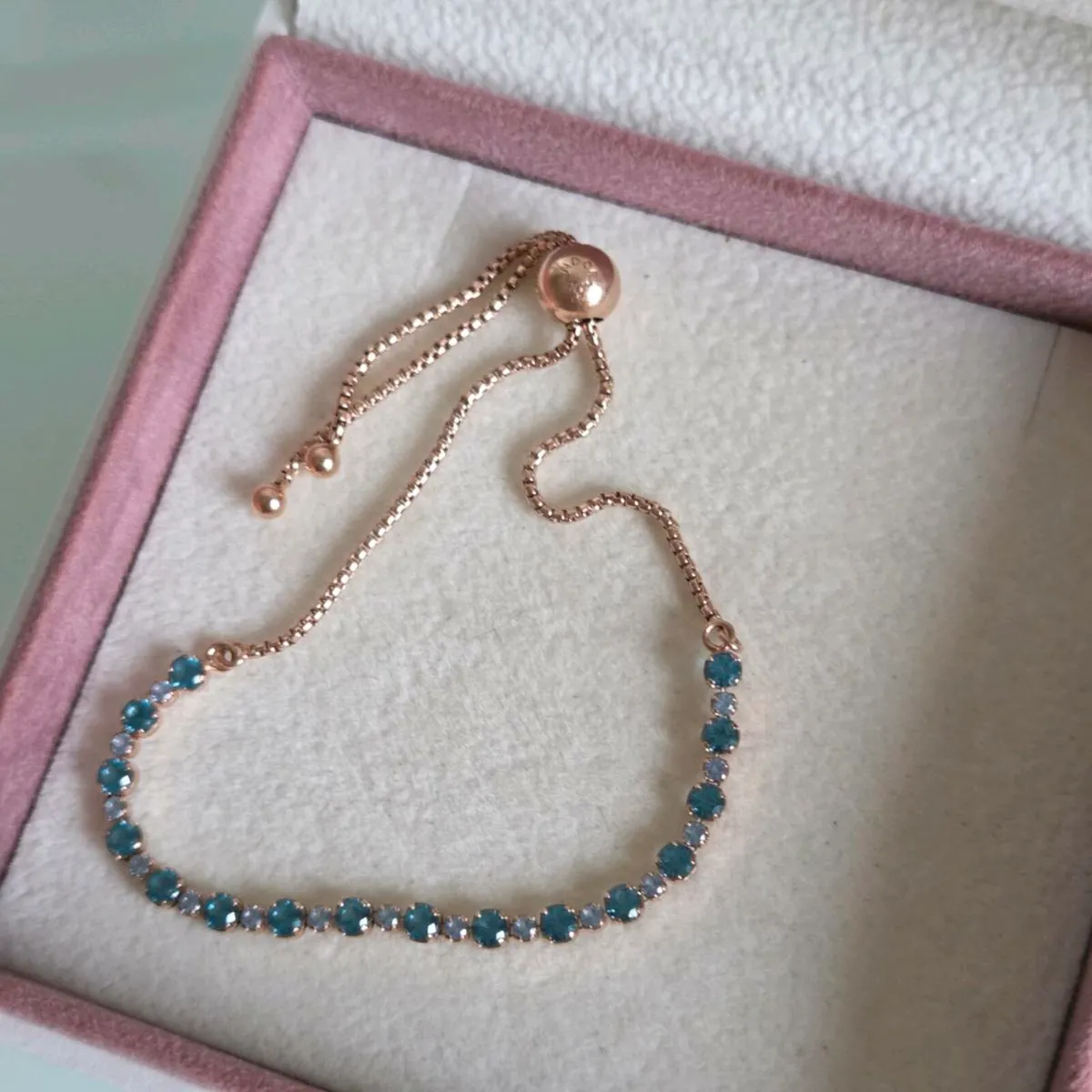 Pandora bracelet rose gold stones sparkling green - Image 4