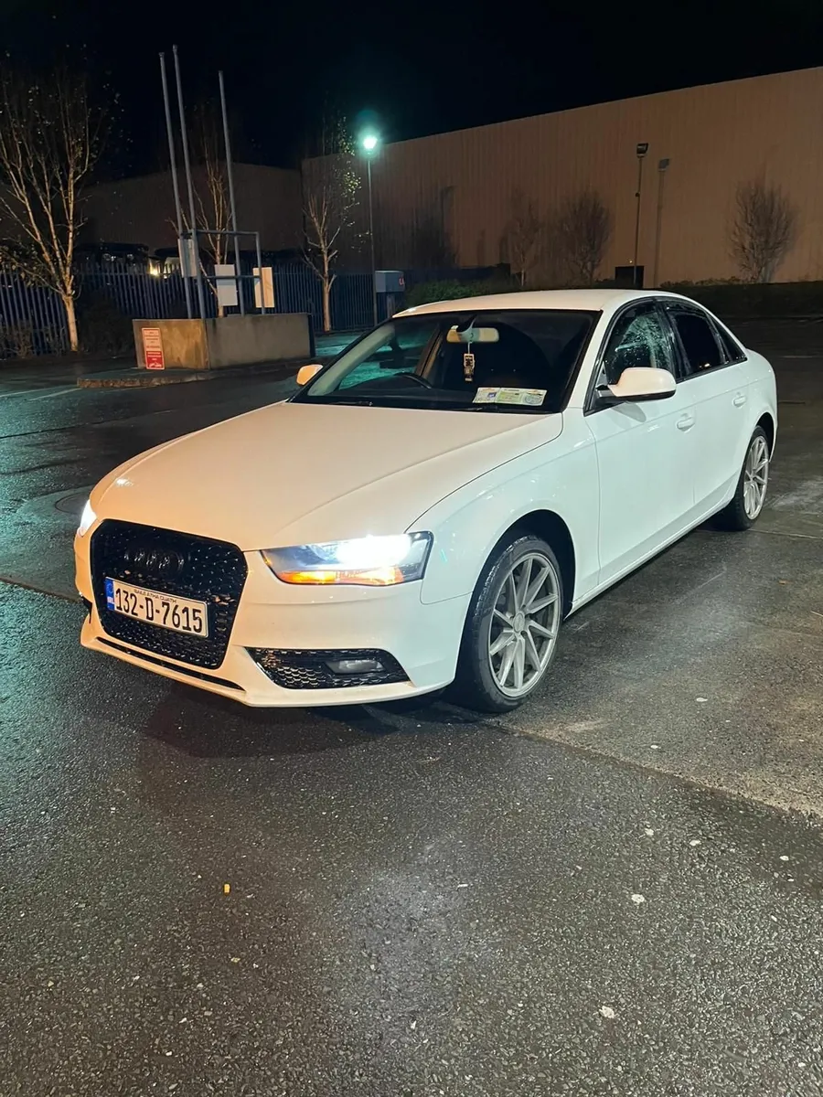 Audi A4 2013 - Image 2