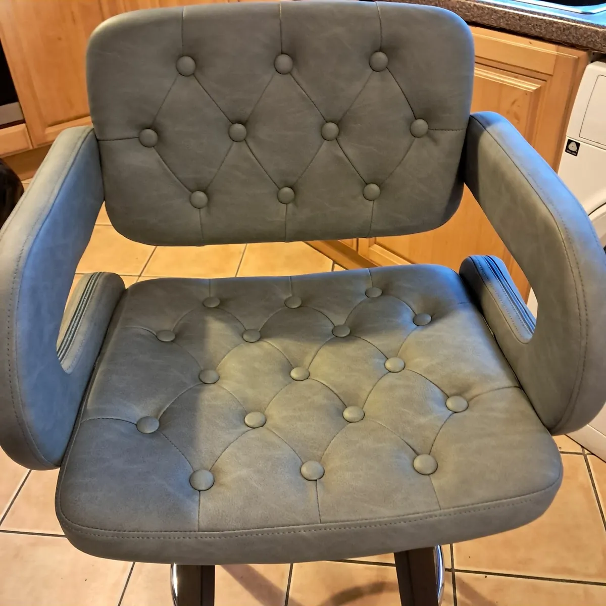 High stools - Image 1