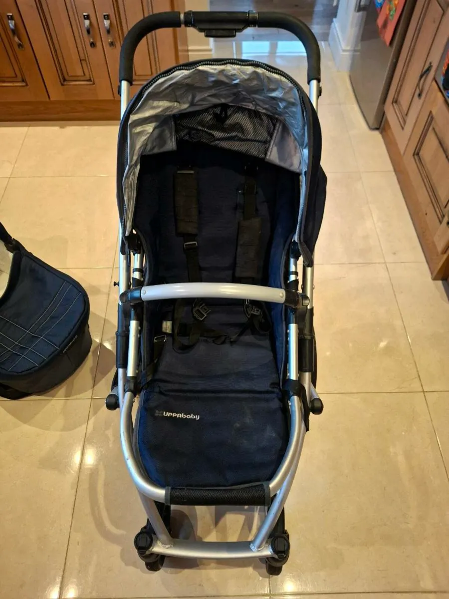 Uppababy Vista Pushchair + Carrycot - Image 2