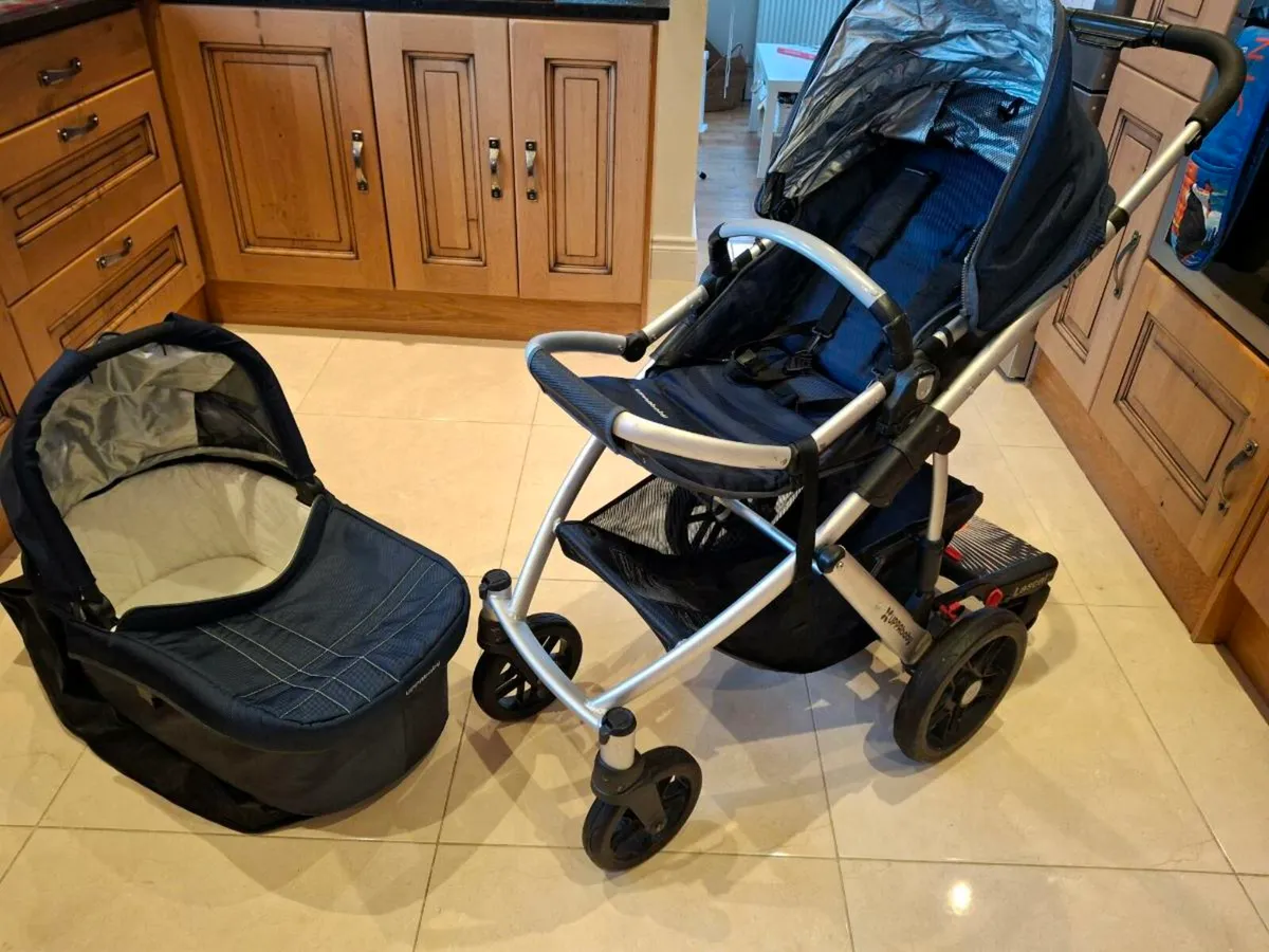 Uppababy Vista Pushchair + Carrycot - Image 1