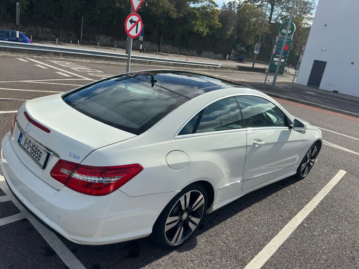2011 Mercedes-Benz E220 CDI Coupe (Automatic) - Image 3