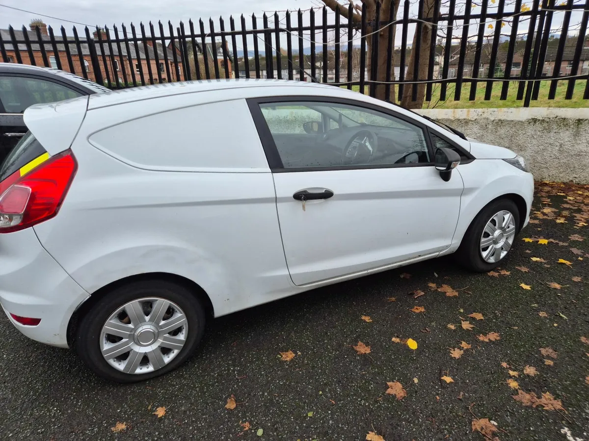 Ford Fiesta 2017 - Image 3