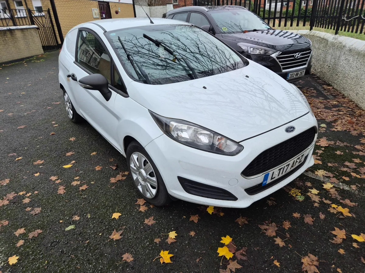 Ford Fiesta 2017 - Image 1
