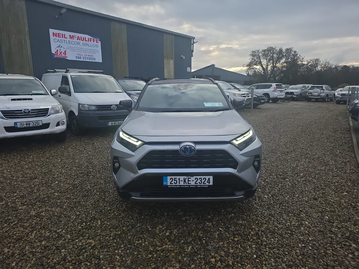Toyota RAV4 Hybrid Sport - Image 3